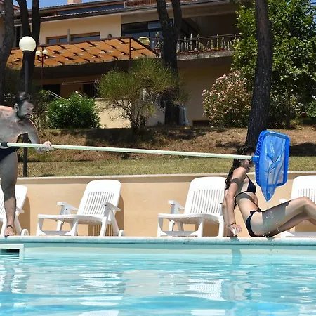 Апартаменти Le Ginestre Arte Vacanze